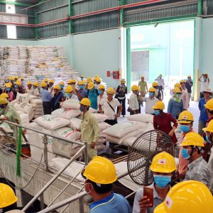 Đoàn khách Miền Bắc – Miền Trung và Đông Nam Bộ về Tham quan Nhà máy Long Mỹ